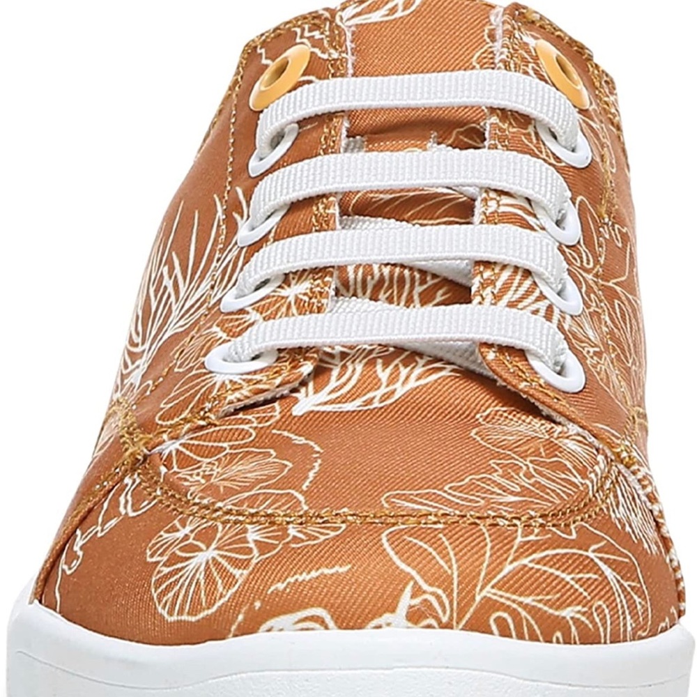 Orthopedic Vionic Beach style slip on shoes